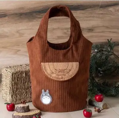STUDIO GHIBLI - Totoro Sagara Nui Log Handbag - Figurine